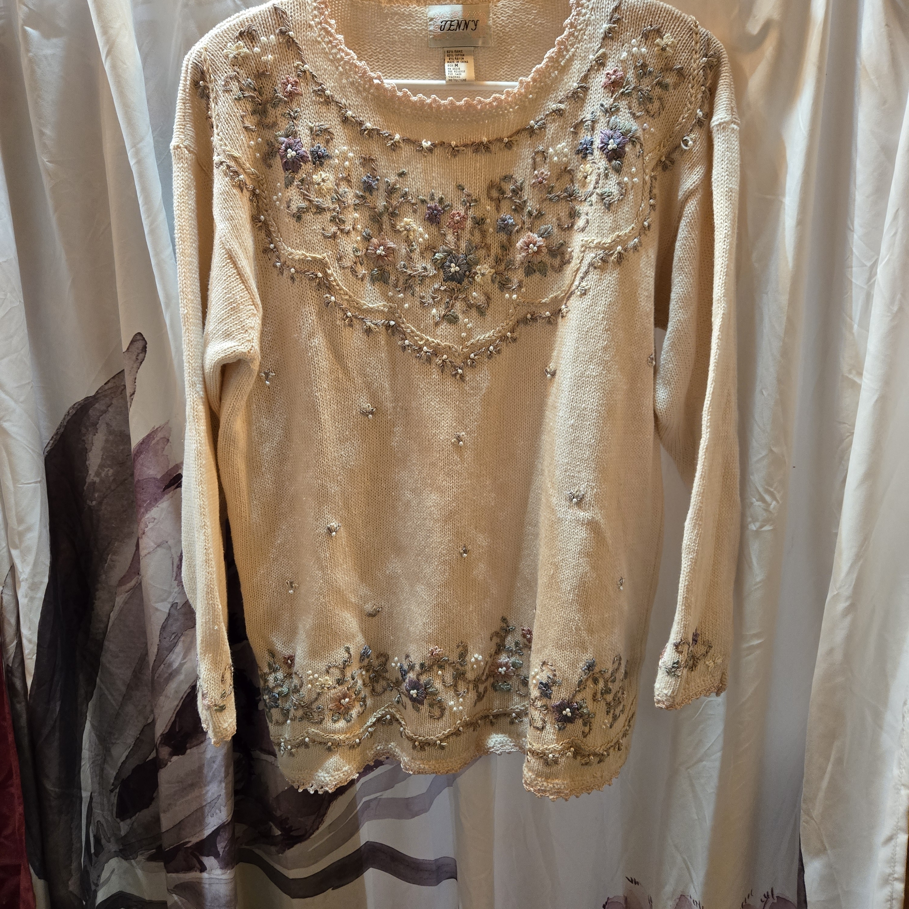 Elegant Vintage Beige Embroidered Sweater Blouse